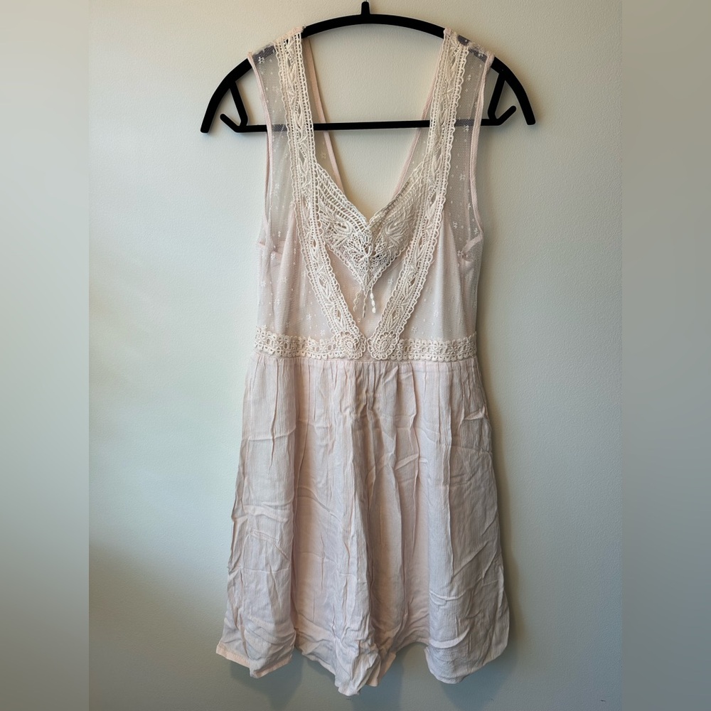 NWT Forever 21 Lace and Embroidered Dress